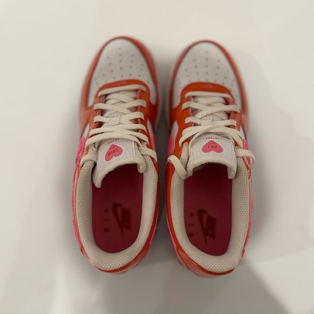 AIR FORCE 1 LOW PS Valentine's Day 2023 Youth size 4.5 - Picture 3 of 9